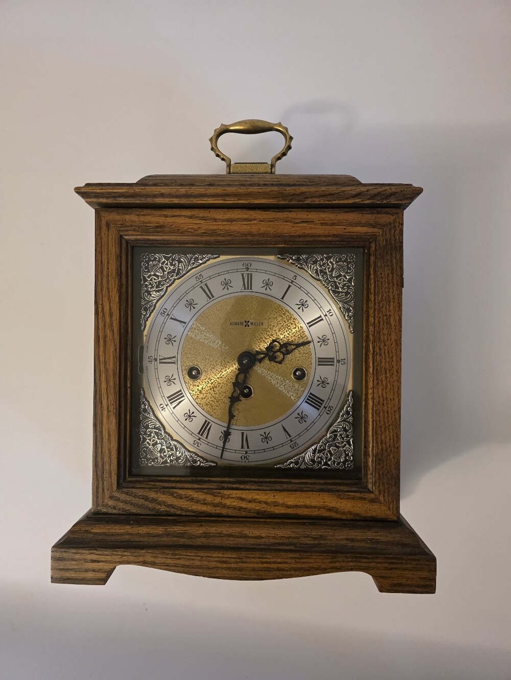 Vintage Howard Miller Mantel Clock Model 612-438 Chime Oak Case Key Paperwork